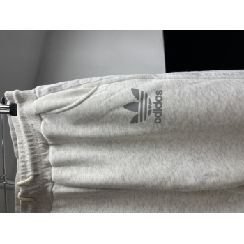 Спортивные штаны Adidas унисекс